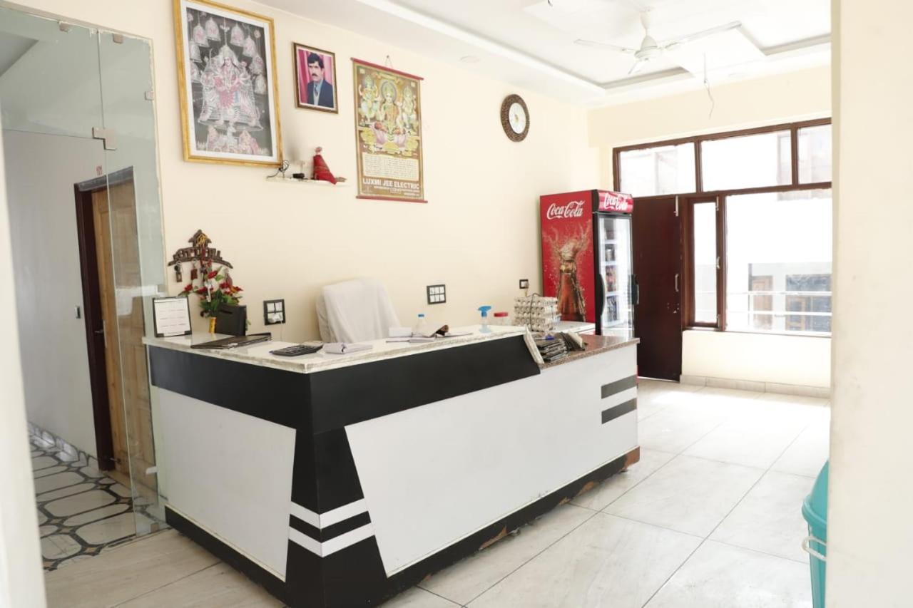 Rahul Hotel & Restaurant 穆索里 外观 照片